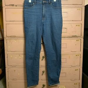 Everlane Original Cheeky Jean sz 30
